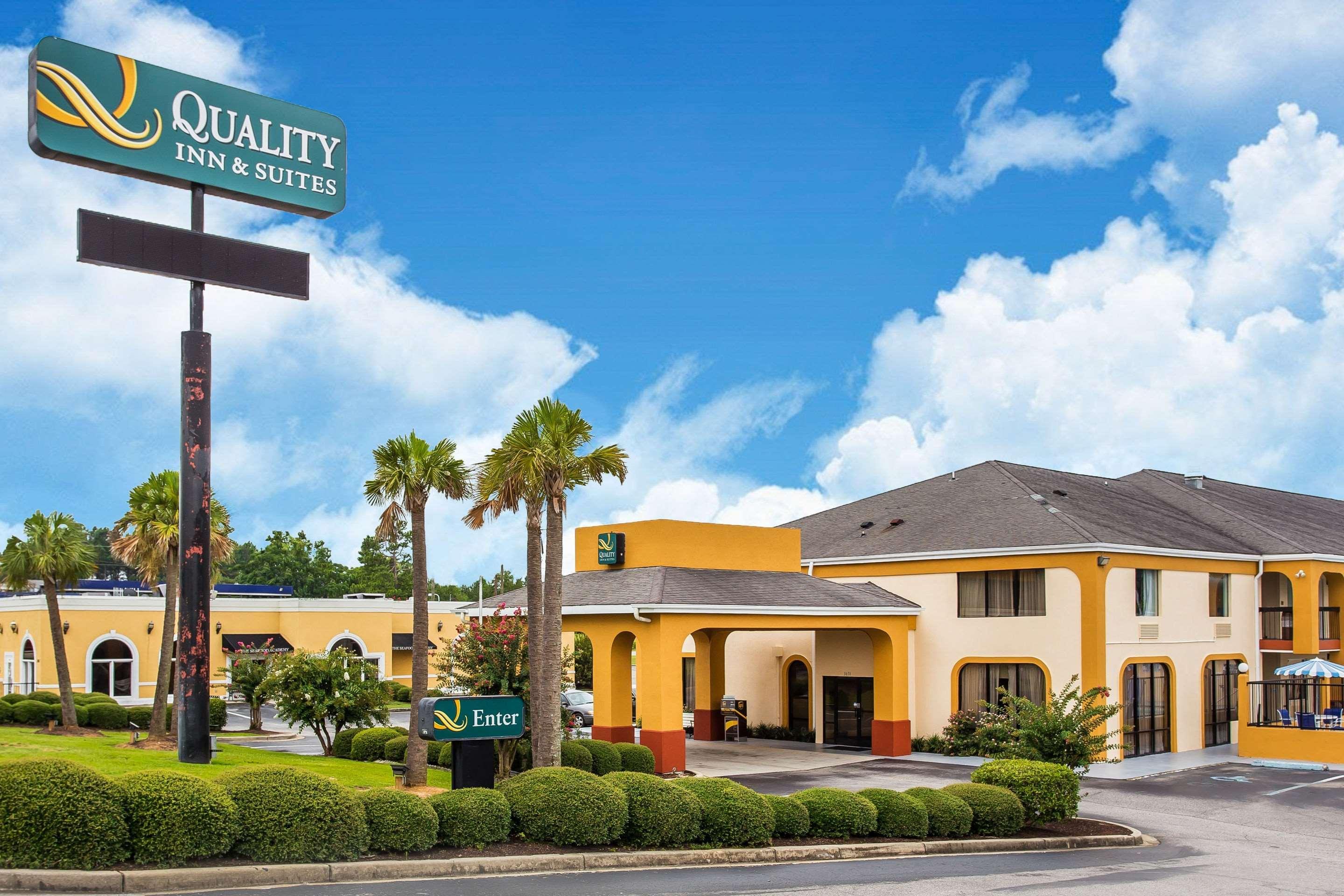 Quality Inn & Suites Orangeburg Exteriör bild